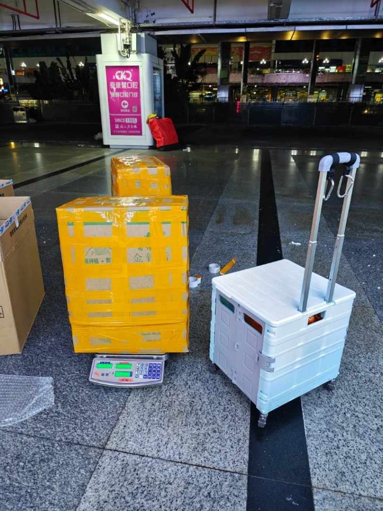 香港金钟到深圳罗湖跑腿当天往返!香港取件当日返深寄快递,省时省心攻略