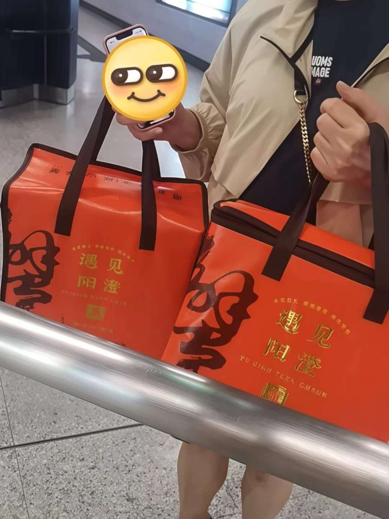 深港跑腿生鲜特快:2小时内一对一闪送20只大闸蟹到香港康城!