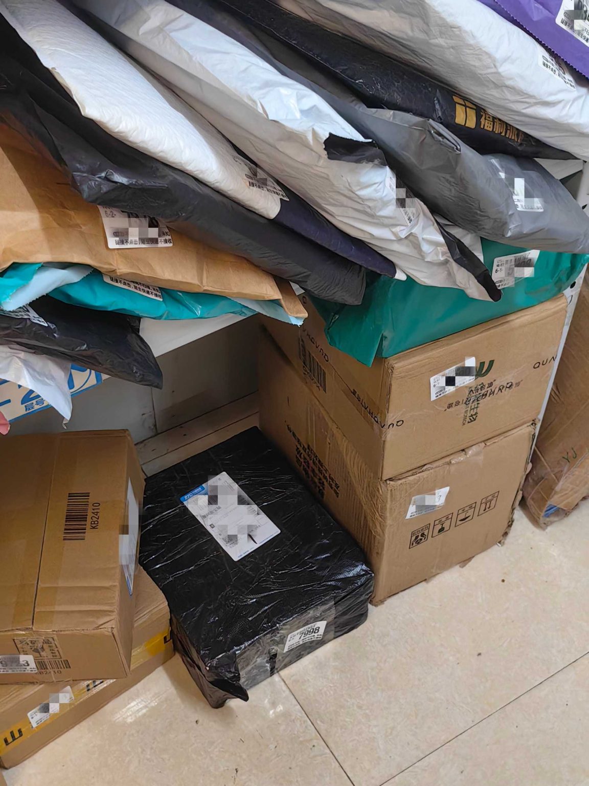 Many Hong Kong shoppers love buying from Mainland China, but returning items can be a nightmare.