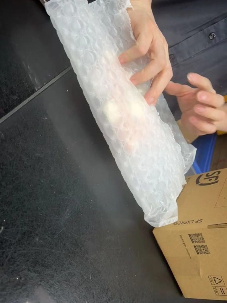 深港跑腿代取香港湾仔公仔,加急寄快递回内地攻略