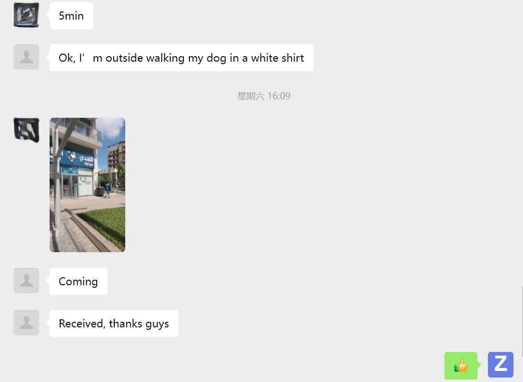 Ken位于迪拜Dubai Hills的公寓楼下