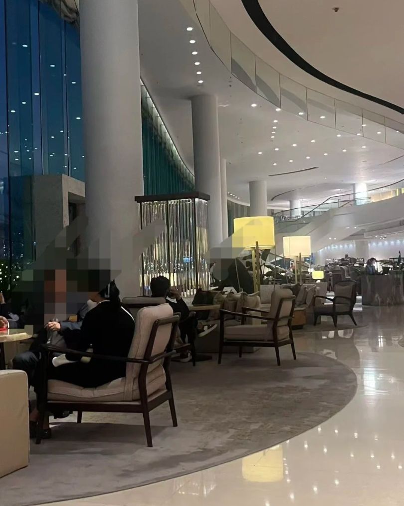 差几个月才满18岁?未成年去香港住酒店的“极限操作”实录