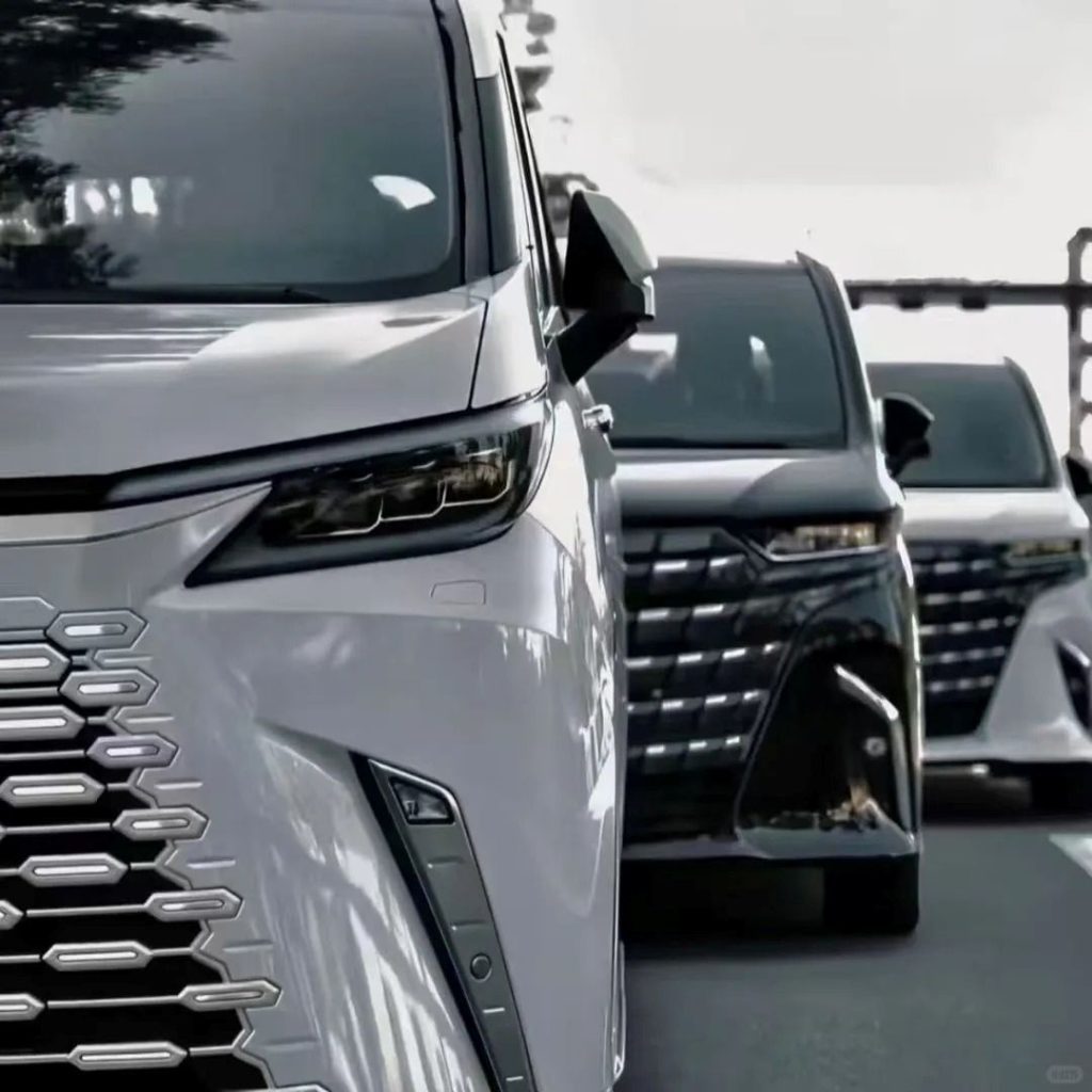 真的别再硬扛了！深圳去香港包车，人均才100块的快乐你想象不到