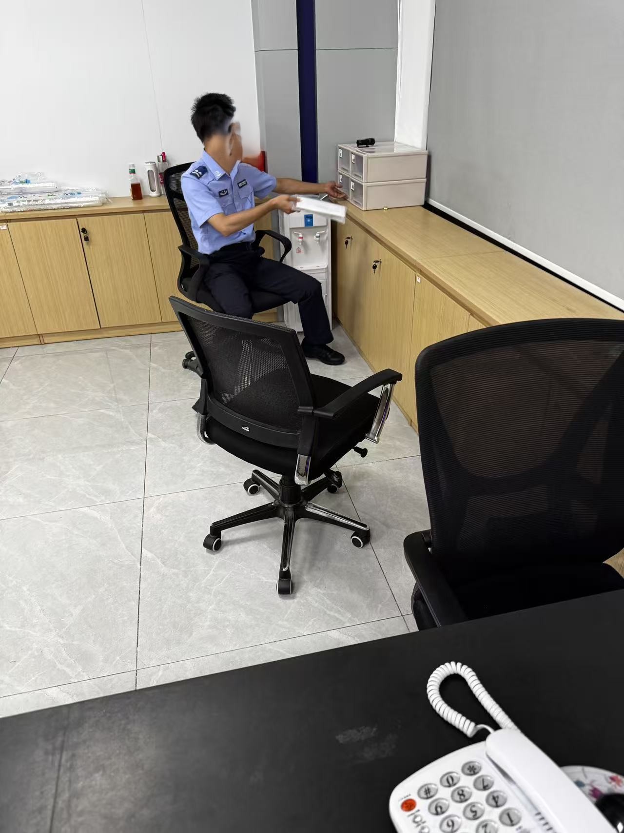 一份从香港何文田直奔深圳派出所的加急文件跑腿日记