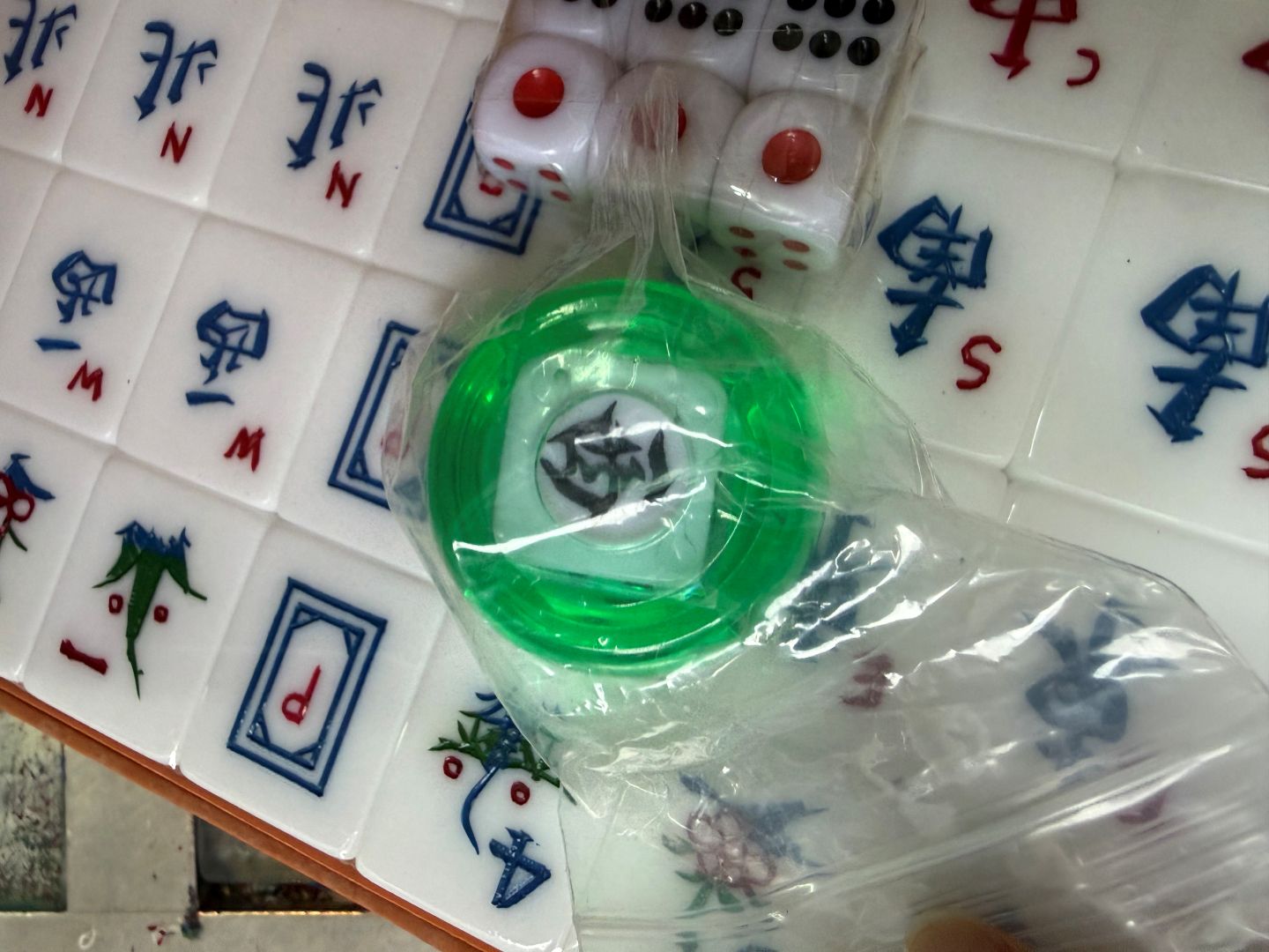 金发手雕麻将代购与跨境转寄案例