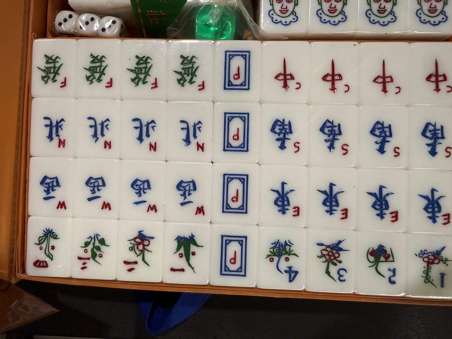香港代取寄美国:金发手雕麻将代购与跨境转寄案例